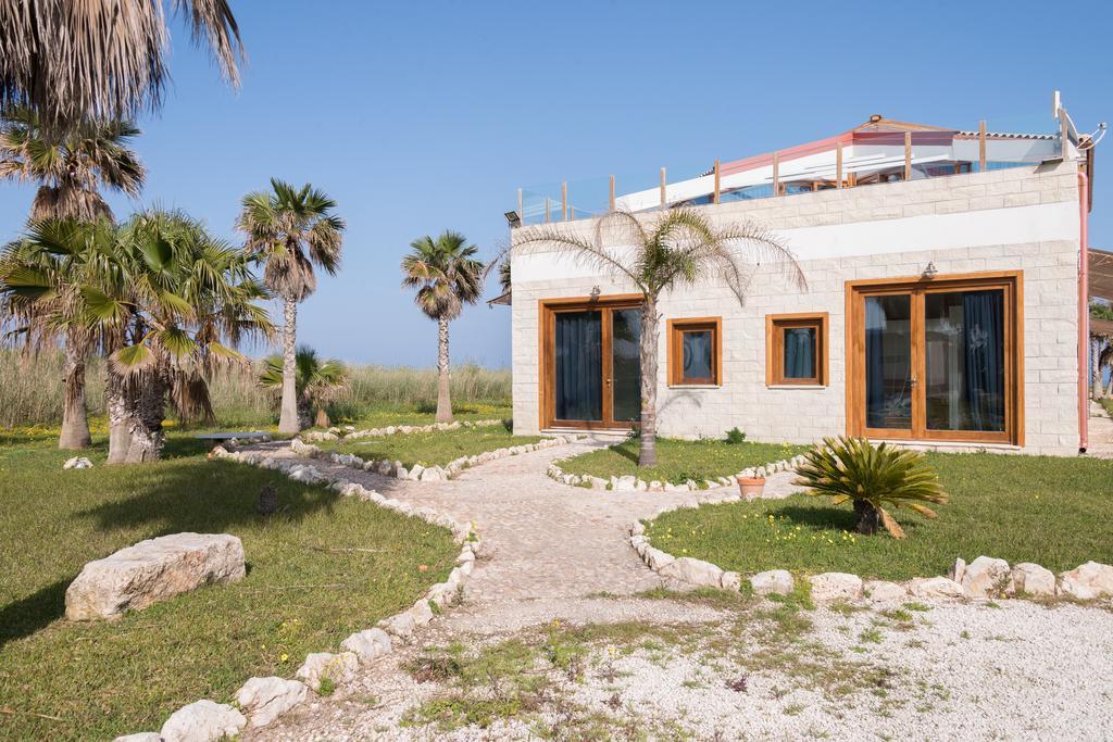 ホテル Lalena'S Garden Portopalo Di Capo Passero エクステリア 写真